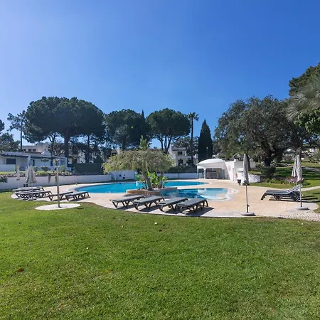 Acolhedora 371, 3 Quartos, Balaia Golf Village Nyaraló *