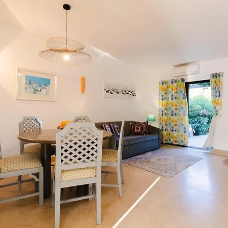 Acolhedora 371, 3 Quartos, Balaia Golf Village