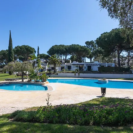 Vakantiehuis Acolhedora 371, 3 Quartos, Balaia Golf Village